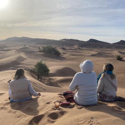 méditation au milieu du désert